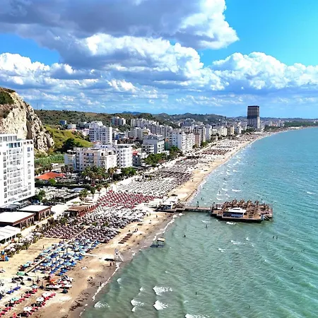 Bright Beachside 1-bedroom * Durrës