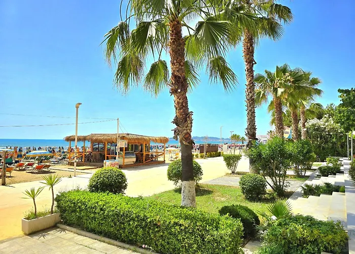 Bright Beachside 1-bedroom