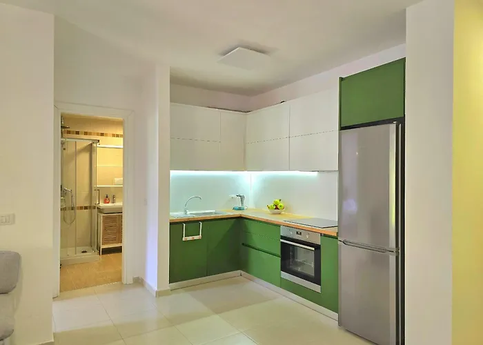 Bright Beachside 1-bedroom * Durrës